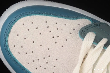 AIR JORDAN 